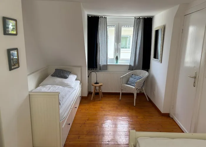 Hafenhaeuschen * Timmendorfer Strand